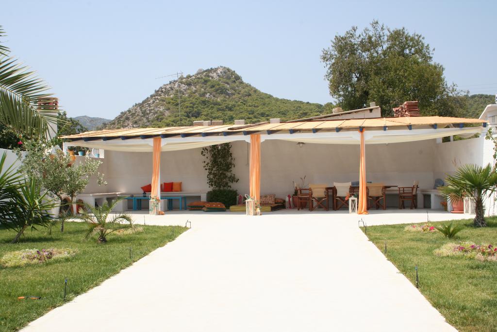 Helios Hotel Agia Marina  Exterior foto